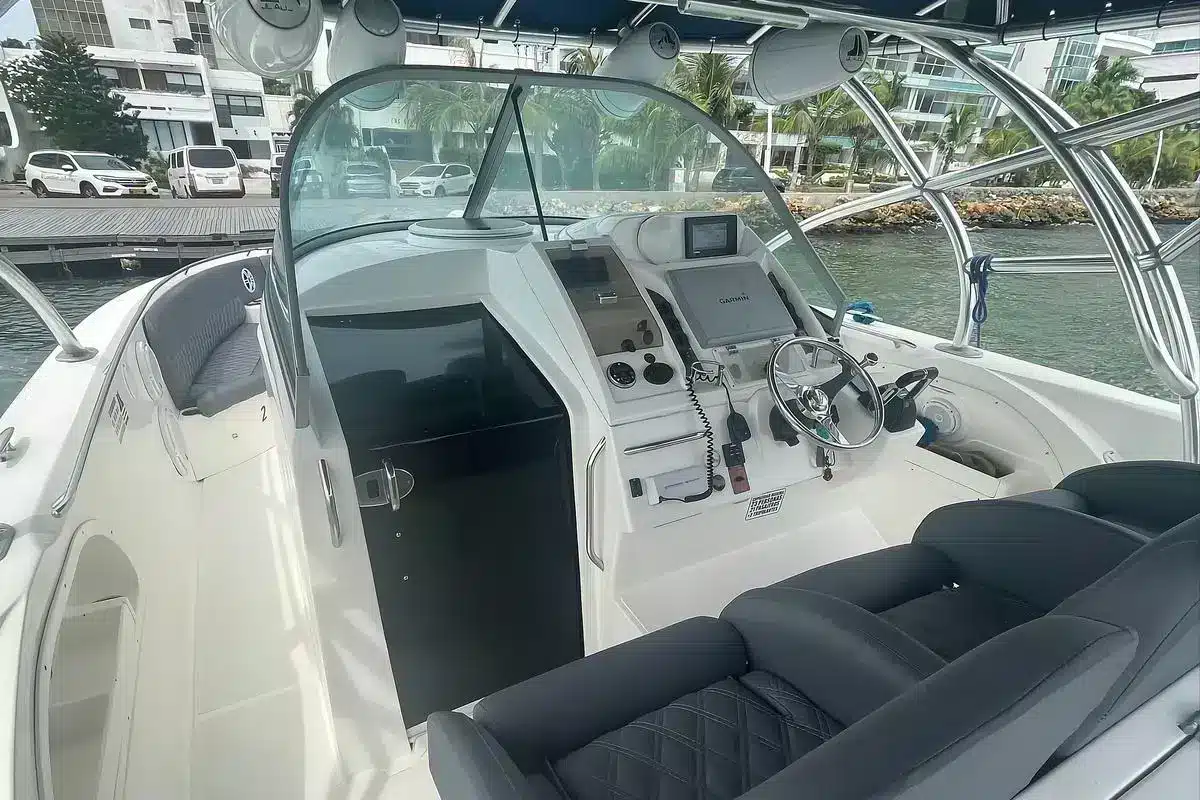 Yate Daddy Shark - Image 8